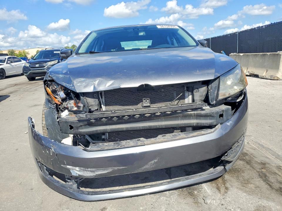 56158906 :رقم المزاد ، 1VWBH7A35EC014188 vin ، 2014 Volkswagen Passat مزاد بيع