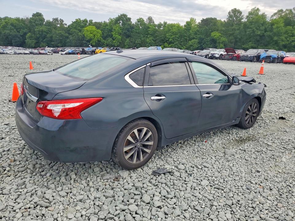 Продажа на аукционе авто 2017 Nissan Altima, vin: 1N4AL3AP1HC221258, номер лота: 58692566