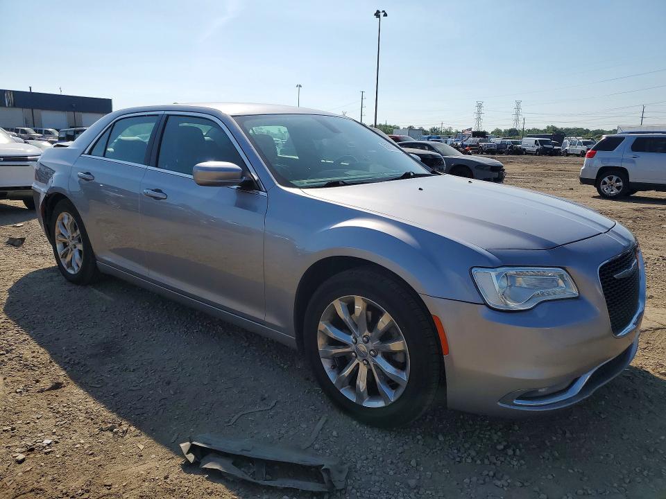 56296036 :رقم المزاد ، 2C3CCARG8FH793244 vin ، 2015 Chrysler 300 مزاد بيع