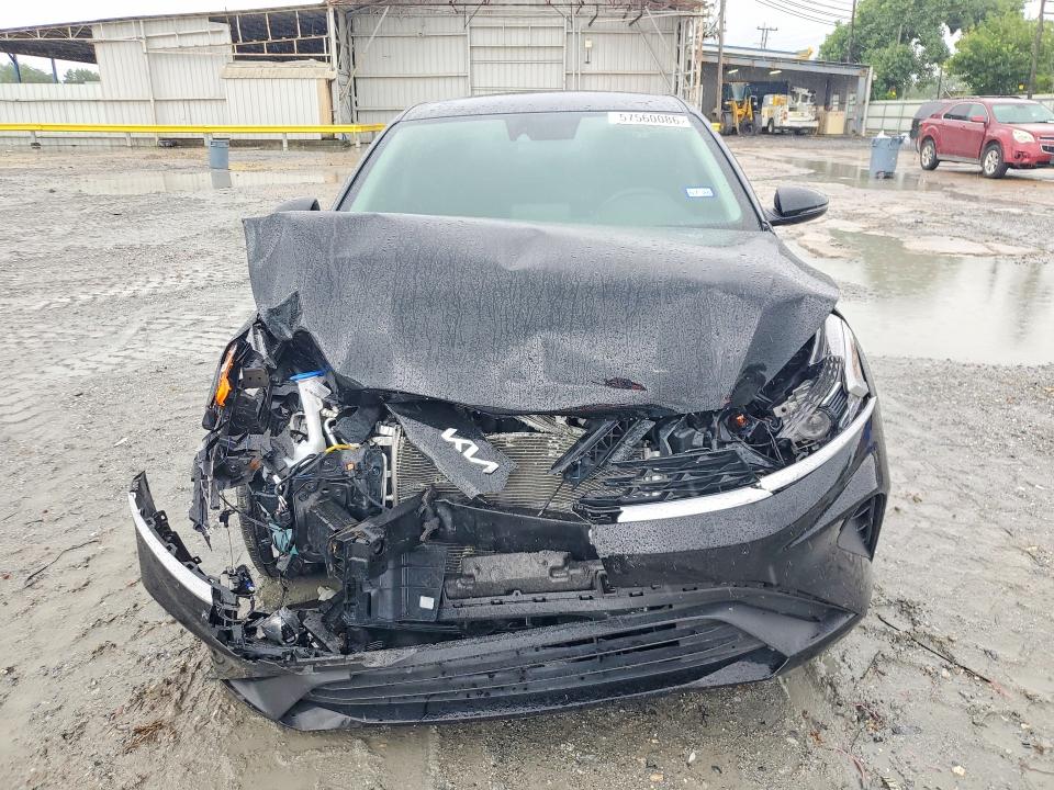 2023 Kia Forte მანქანა იყიდება აუქციონზე, vin: 3KPF24ADXPE647469, აუქციონის ნომერი: 57560086