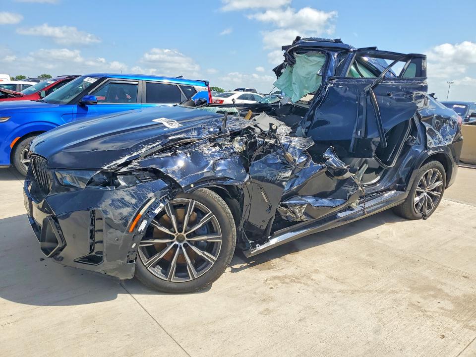 55617796 :رقم المزاد ، 5UX33EX0XT9369633 vin ، 2026 Bmw X6 مزاد بيع