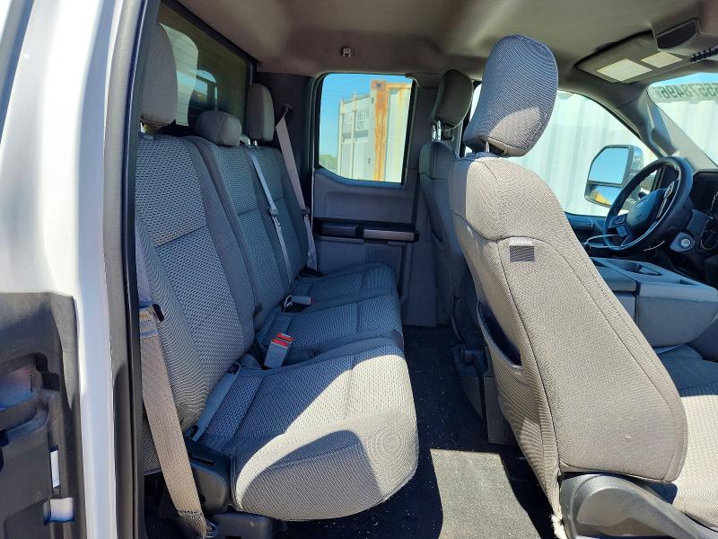 55578496 :رقم المزاد ، 1FT7X2B63JEC66415 vin ، 2018 Ford F-250 مزاد بيع