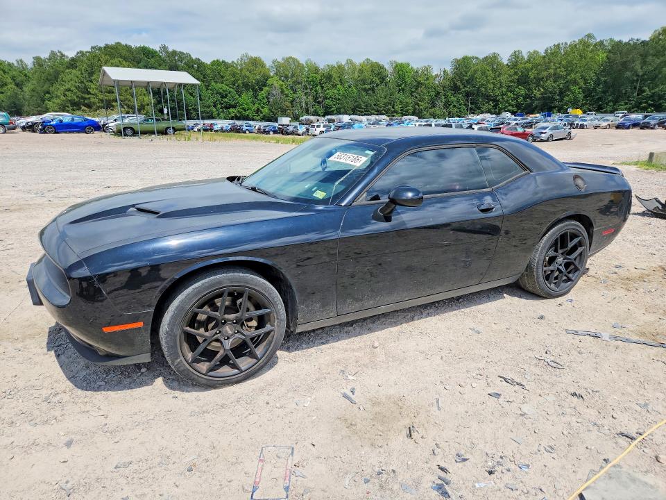 56315186 :رقم المزاد ، 2C3CDZBG3FH701544 vin ، 2015 Dodge Challenger مزاد بيع