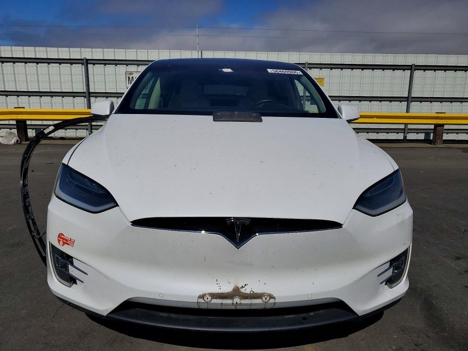 Продажа на аукционе авто 2017 Tesla Model X, vin: 5YJXCBE2XHF035119, номер лота: 58469986