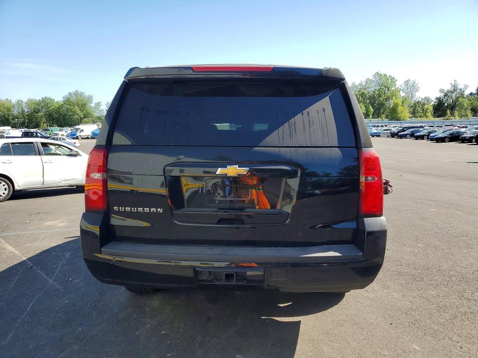 2017 Chevrolet Suburban მანქანა იყიდება აუქციონზე, vin: 1GNSKHKC0HR260356, აუქციონის ნომერი: 57090536