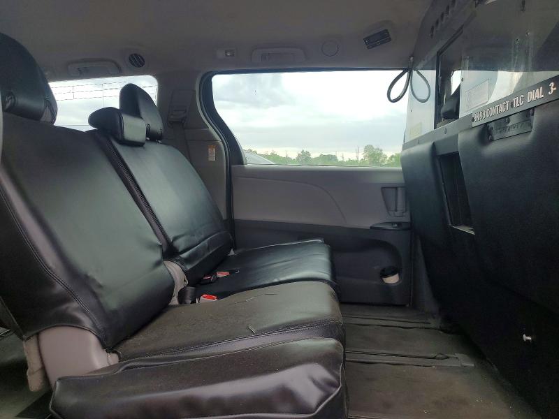 Продаж на аукціоні авто 2016 Toyota Sienna, vin: 5TDZK3DC1GS754152, номер лоту: 57139746