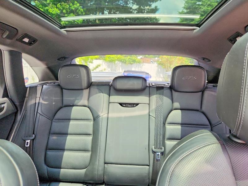 Auction sale of the 2018 Porsche Macan, vin: WP1AG2A5XJLB65008, lot number: 56733186
