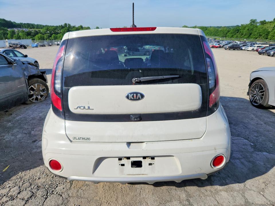 56136976 :رقم المزاد ، KNDJP3A50J7506822 vin ، 2018 Kia Soul مزاد بيع