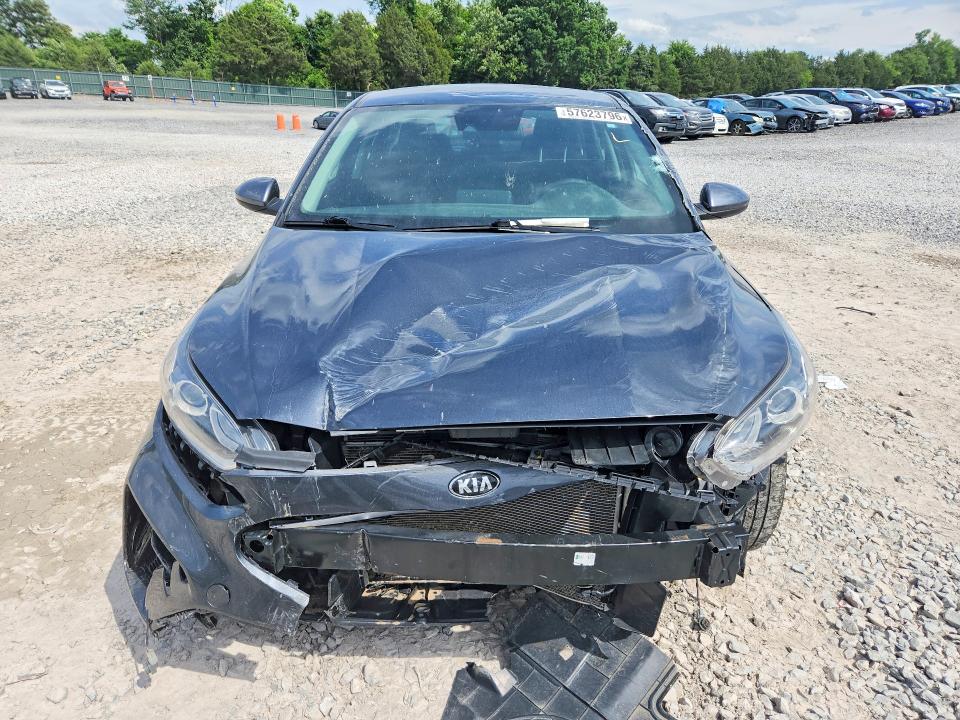 57623796 :رقم المزاد ، 3KPF24AD7ME412801 vin ، 2021 Kia Forte مزاد بيع