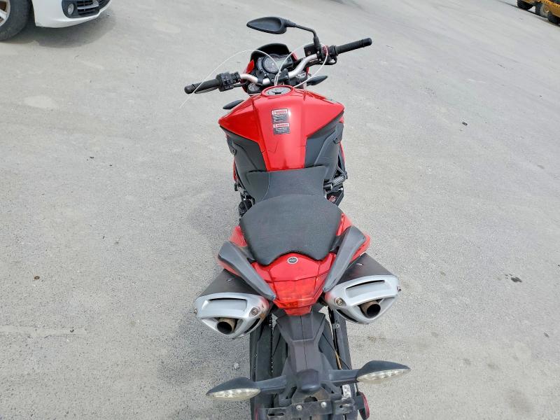 55854256 :رقم المزاد ، LBBPHJ013HB000901 vin ، 2017 Benelli Tnt600 مزاد بيع