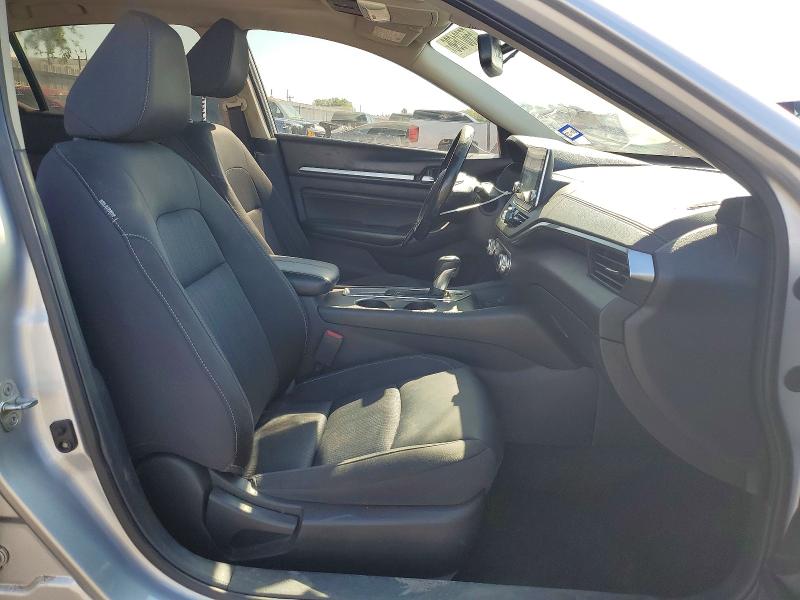 55601696 :رقم المزاد ، 1N4BL4DVXKC124538 vin ، 2019 Nissan Altima مزاد بيع