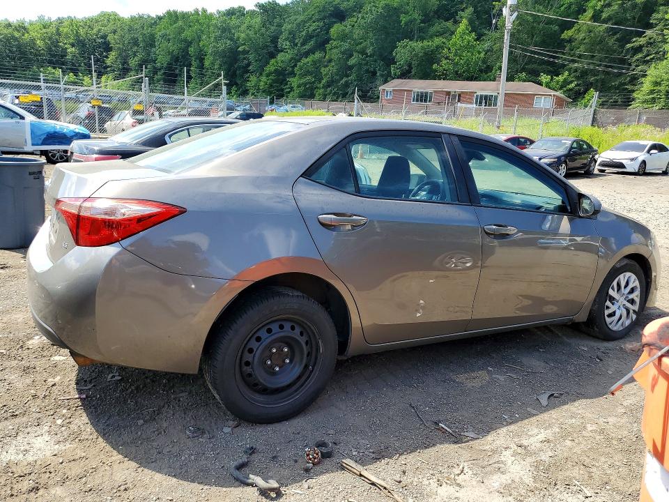 56734586 :رقم المزاد ، 2T1BURHE8HC779991 vin ، 2017 Toyota Corolla مزاد بيع