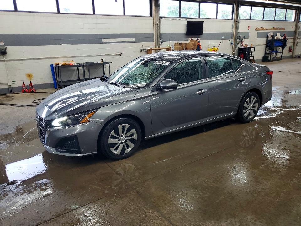 56484836 :رقم المزاد ، 1N4BL4BV0PN376989 vin ، 2023 Nissan Altima مزاد بيع