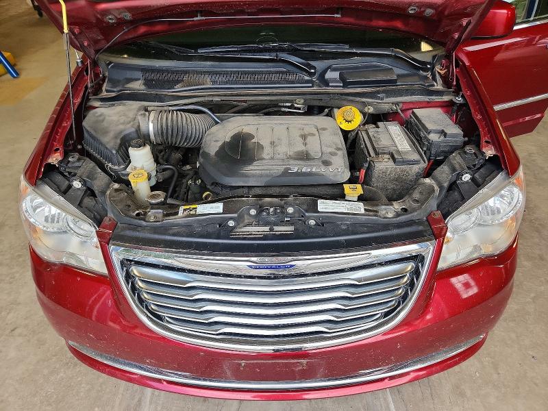 57736856 :رقم المزاد ، 2C4RC1BG5FR662881 vin ، 2015 Chrysler Town & Country مزاد بيع