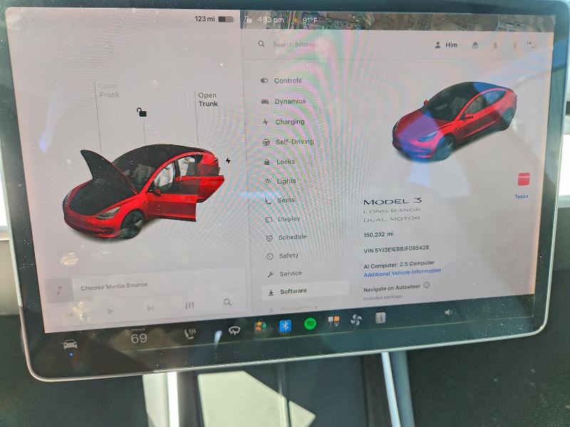 57248126 :رقم المزاد ، 5YJ3E1EB8JF085428 vin ، 2018 Tesla Model 3 مزاد بيع