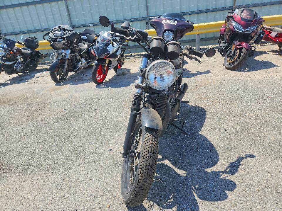 2014 Triumph Motorcycle Bonneville მანქანა იყიდება აუქციონზე, vin: SMT910K10ET624852, აუქციონის ნომერი: 59105486