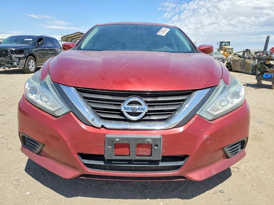 2016 Nissan Altima მანქანა იყიდება აუქციონზე, vin: 1N4AL3AP1GN318575, აუქციონის ნომერი: 57598556