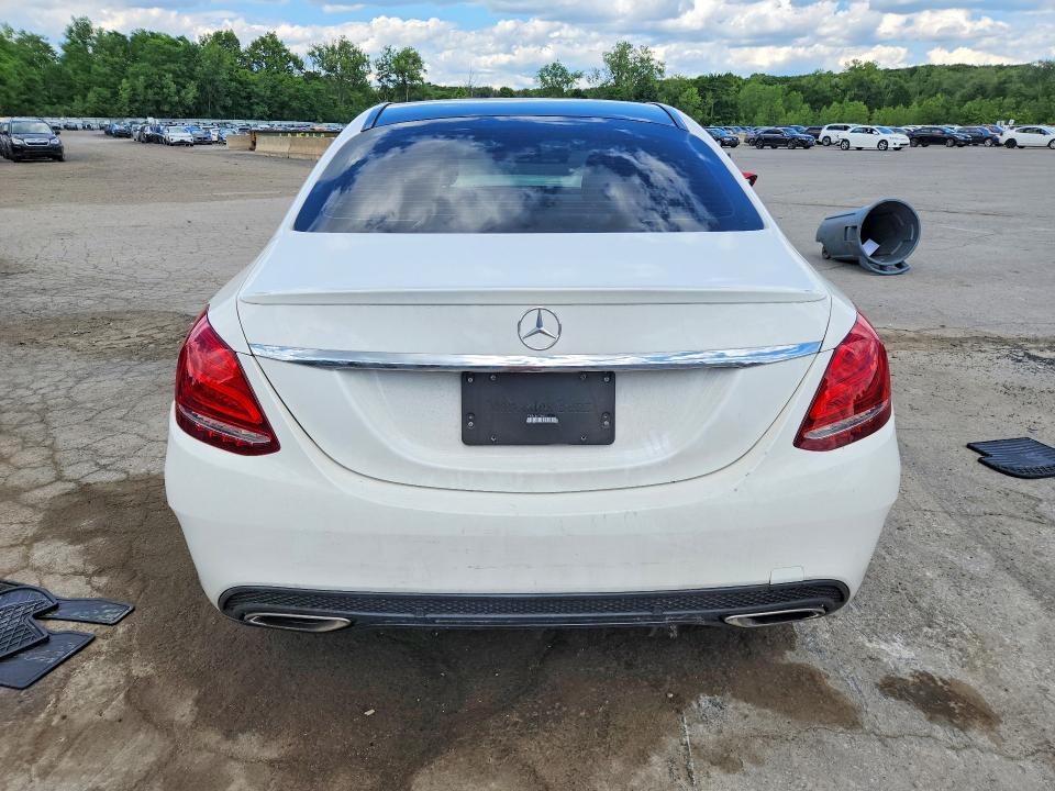 58014116 :رقم المزاد ، 55SWF4JB6JU278855 vin ، 2018 Mercedes-benz C مزاد بيع