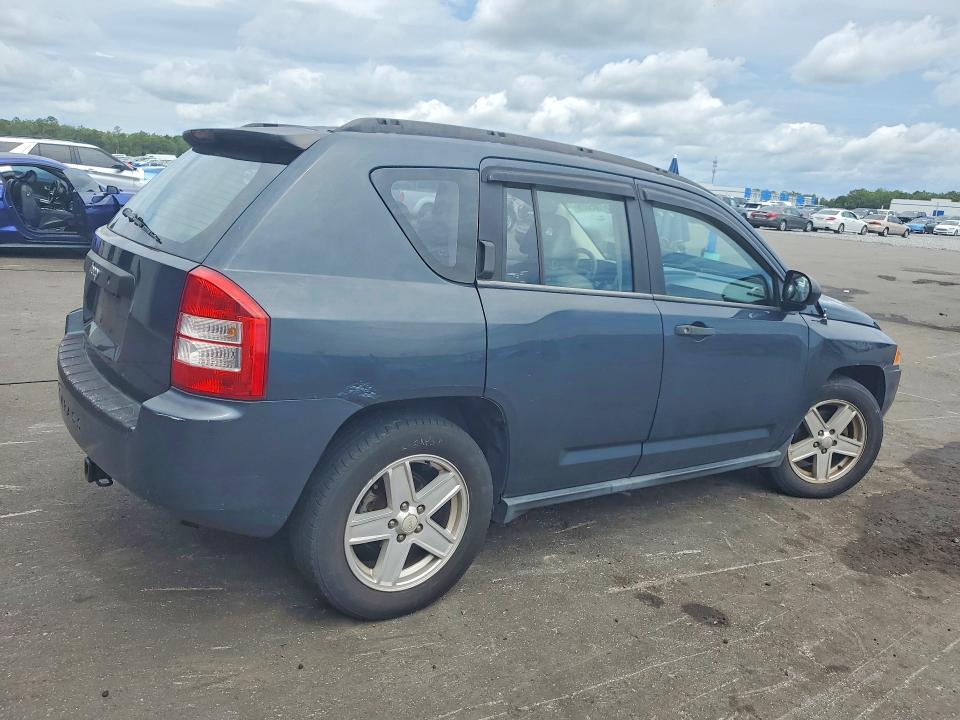 57205006 :رقم المزاد ، 1J8FT47W07D216204 vin ، 2007 Jeep Compass مزاد بيع