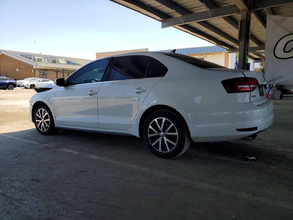2017 Volkswagen Jetta მანქანა იყიდება აუქციონზე, vin: 3VWDB7AJXHM262285, აუქციონის ნომერი: 57970926