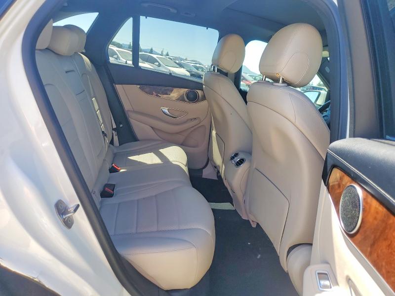 58623626 :رقم المزاد ، WDC0G4KB5HF119117 vin ، 2017 Mercedes-benz Glc مزاد بيع