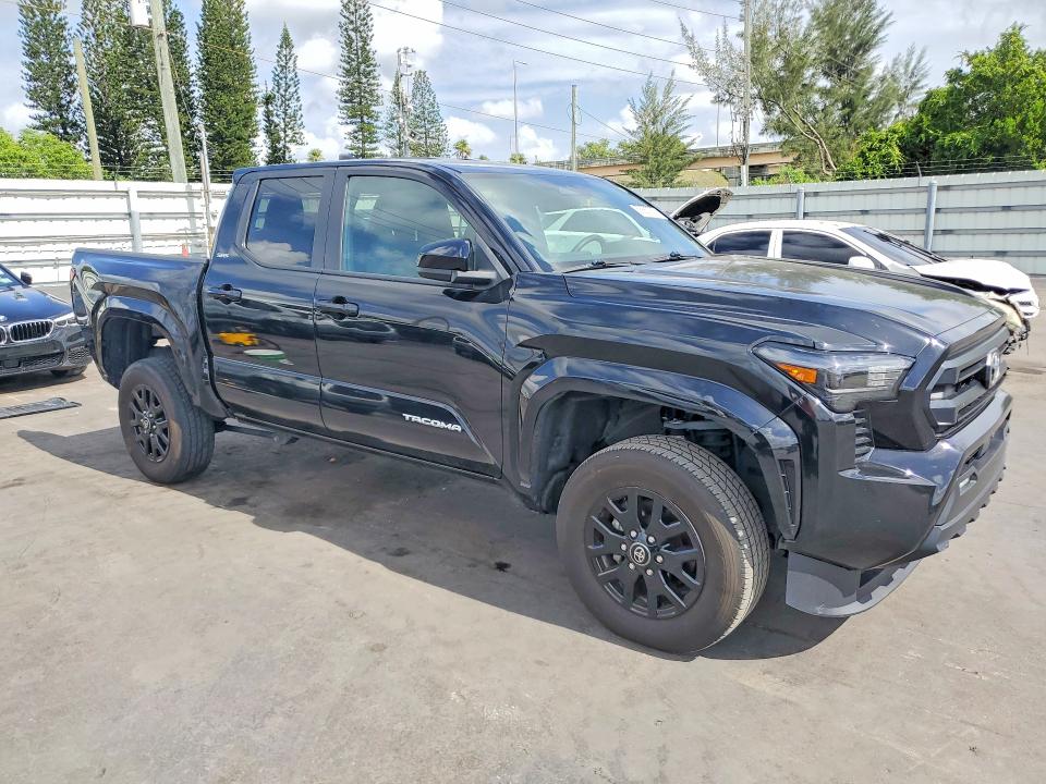 58660256 :رقم المزاد ، 3TMKB5FN1RM009996 vin ، 2024 Toyota Tacoma مزاد بيع