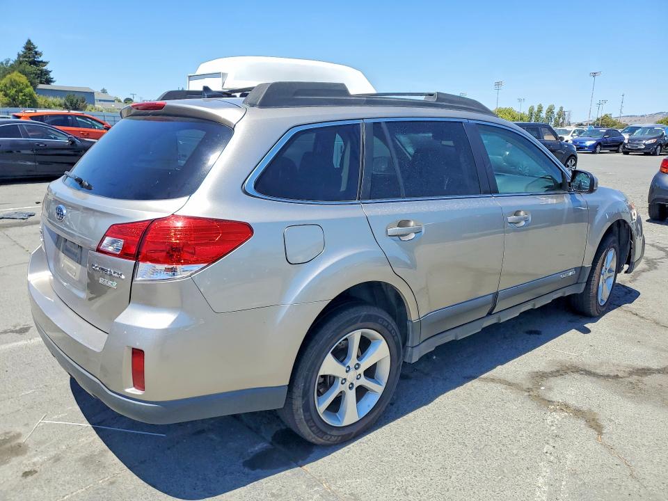 Auction sale of the 2014 Subaru Outback, vin: 4S4BRBLC5E3325695, lot number: 58157486