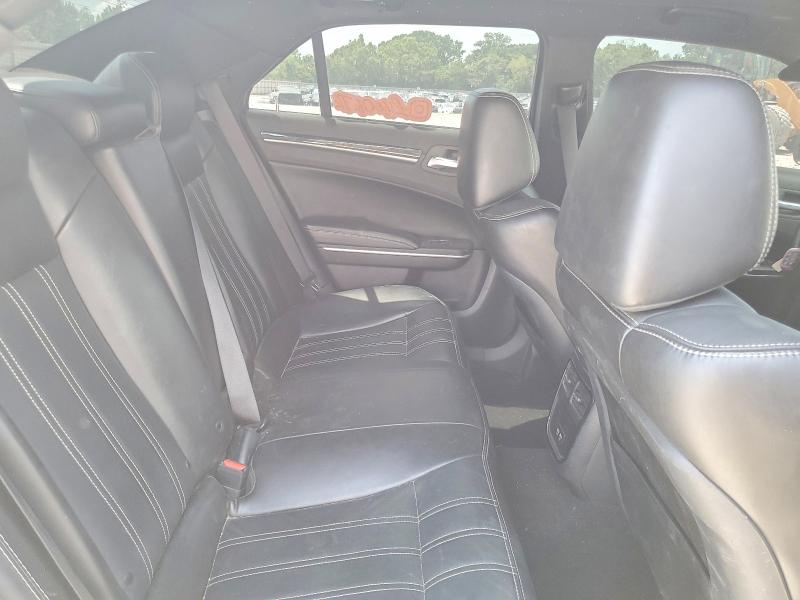 56615526 :رقم المزاد ، 2C3CCABT8MH582226 vin ، 2021 Chrysler 300 مزاد بيع