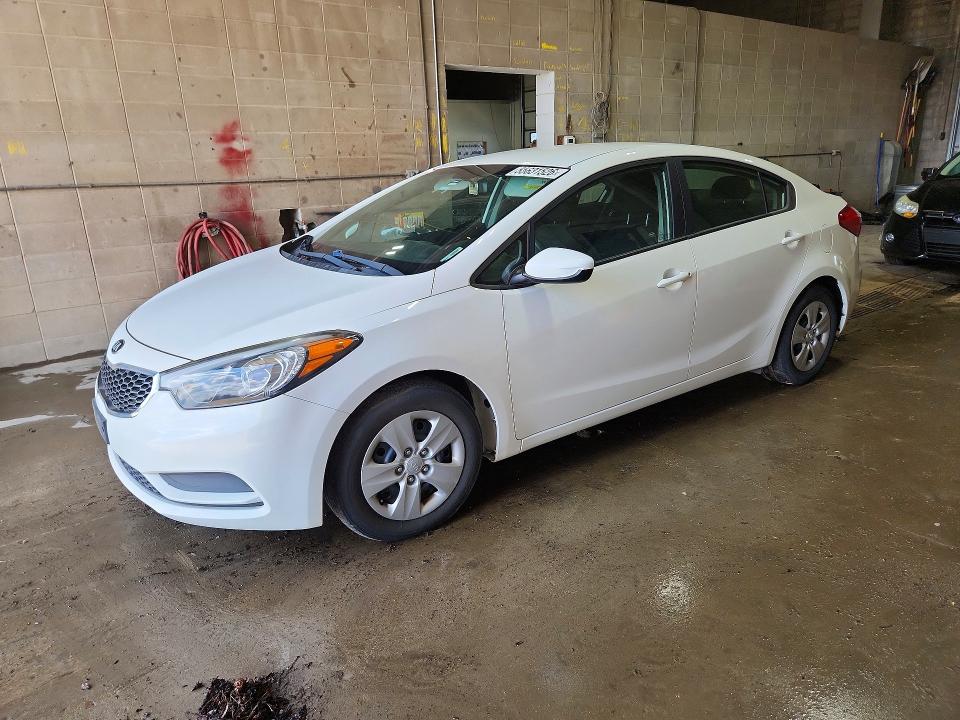 2016 Kia Forte მანქანა იყიდება აუქციონზე, vin: KNAFK4A61G5619389, აუქციონის ნომერი: 55631526
