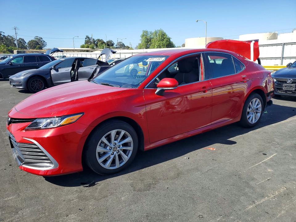85971165 :رقم المزاد ، 4T1R11AK5PU167981 vin ، 2023 Toyota Camry مزاد بيع