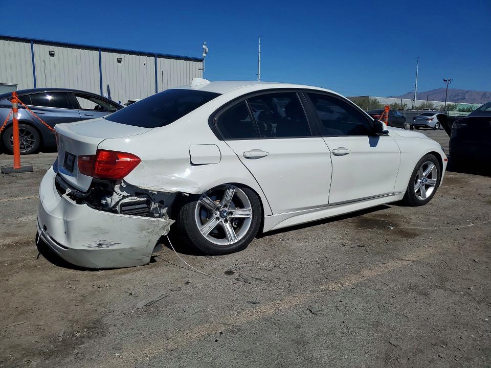59013066 :رقم المزاد ، WBA3B1C55FK139474 vin ، 2015 Bmw 320 مزاد بيع