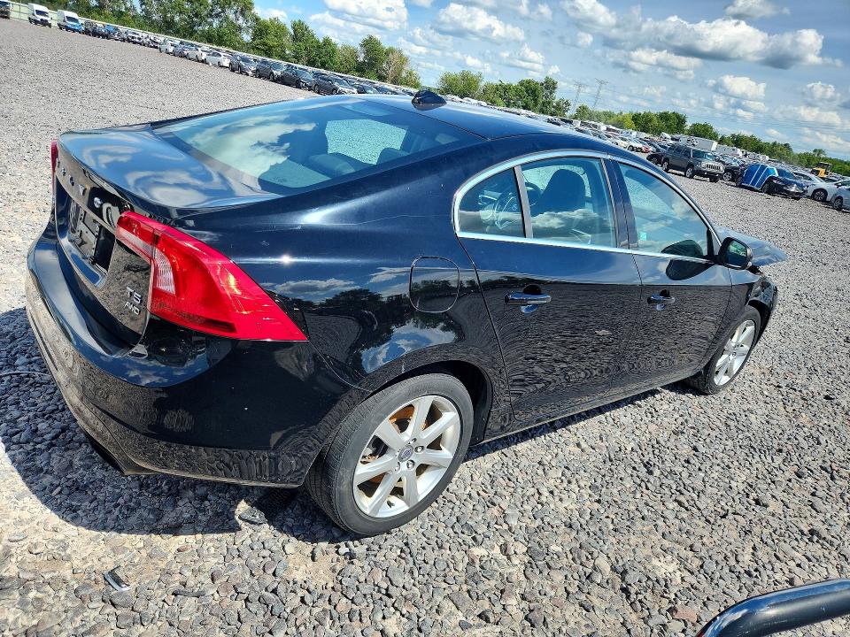 2016 Volvo S60 მანქანა იყიდება აუქციონზე, vin: YV1612TK7G2410982, აუქციონის ნომერი: 58035196