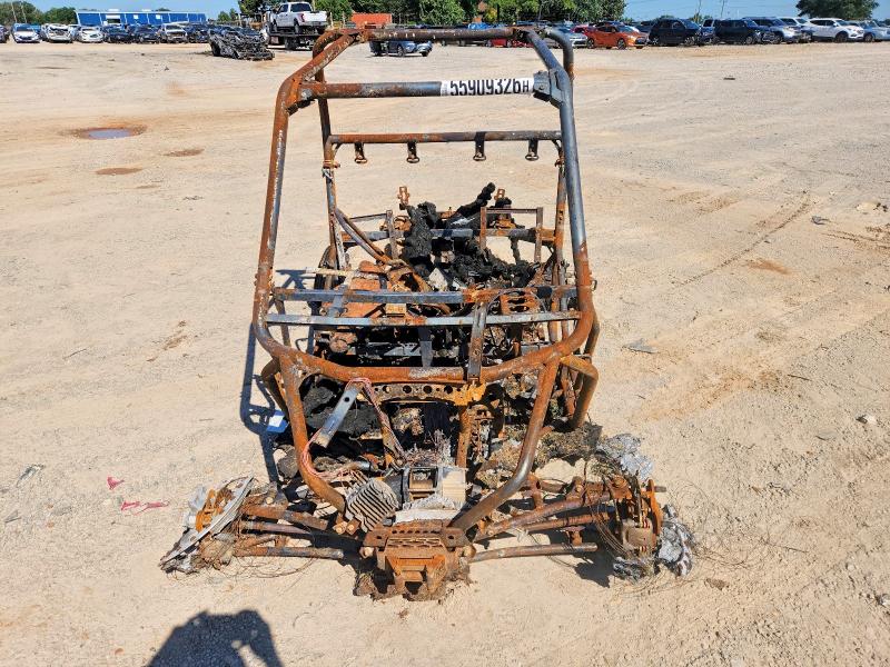 55909326 :رقم المزاد ، 3NSVBE997HF912764 vin ، 2017 Polaris Rzr مزاد بيع