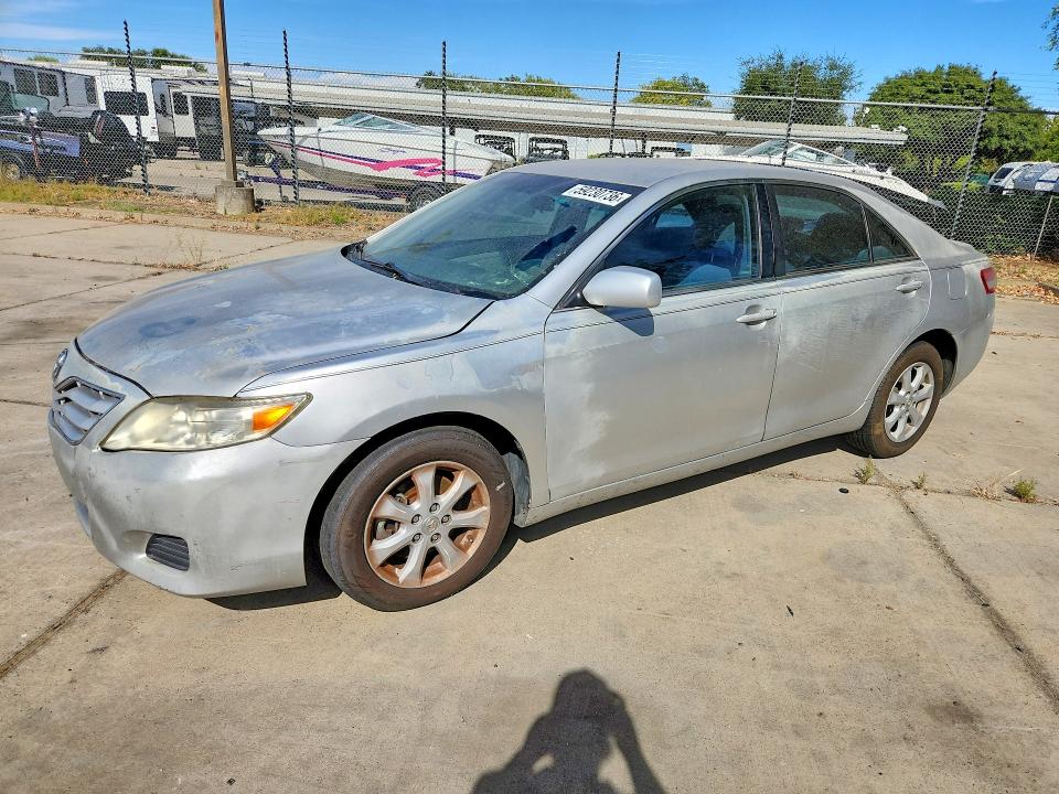 59230736 :رقم المزاد ، 4T4BF3EK1BR196076 vin ، 2011 Toyota Camry مزاد بيع