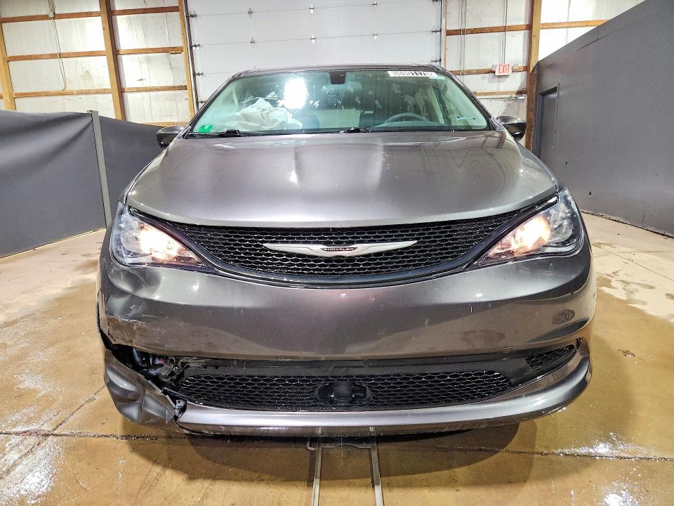 Продаж на аукціоні авто 2022 Chrysler Voyager, vin: 2C4RC1CG1NR159703, номер лоту: 56901176