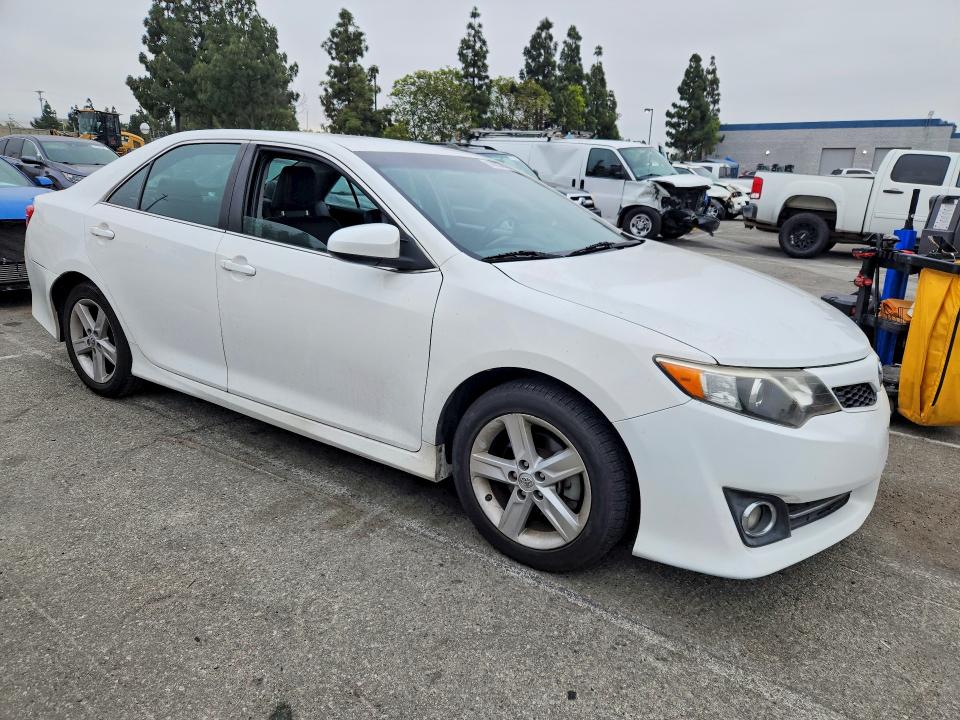 Продаж на аукціоні авто 2014 Toyota Camry, vin: 4T1BF1FK8EU820974, номер лоту: 56083446