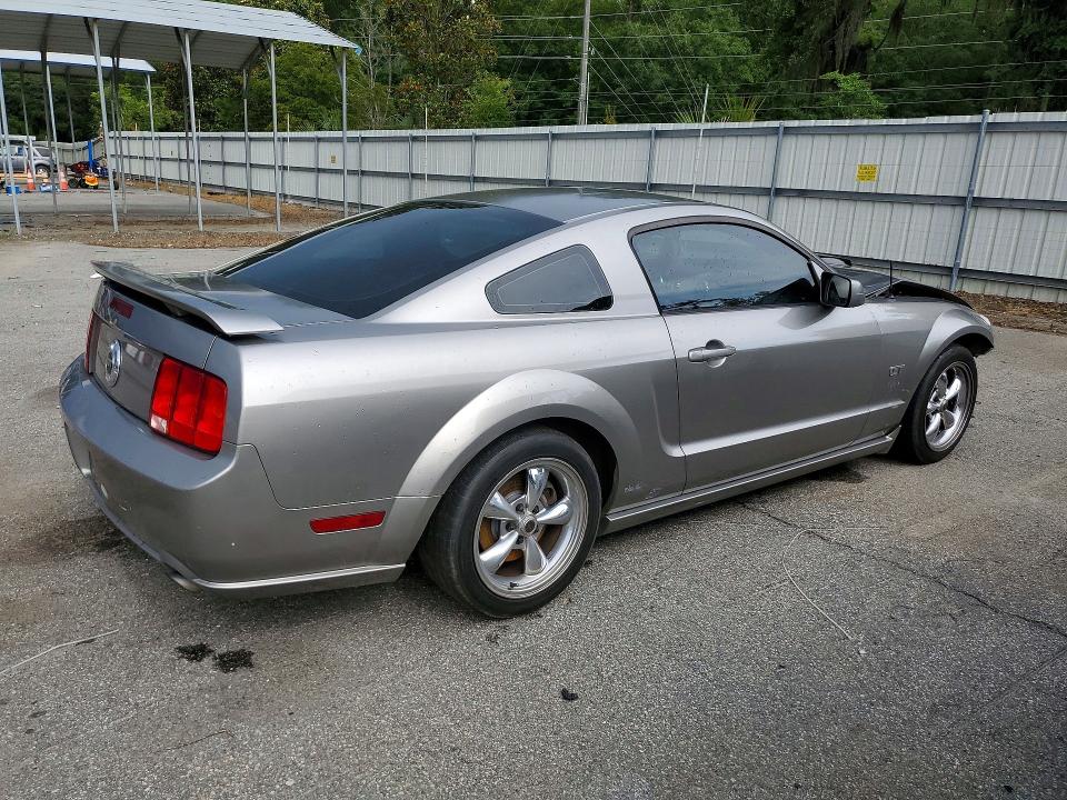 2008 Ford Mustang მანქანა იყიდება აუქციონზე, vin: 1ZVHT82H485102375, აუქციონის ნომერი: 57437826