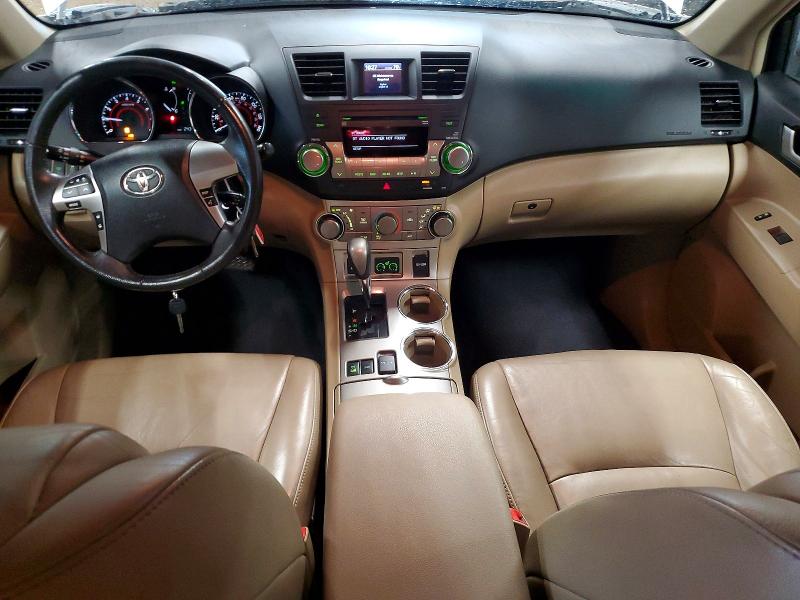 56831896 :رقم المزاد ، 5TDBK3EH5CS141134 vin ، 2012 Toyota Highlander مزاد بيع
