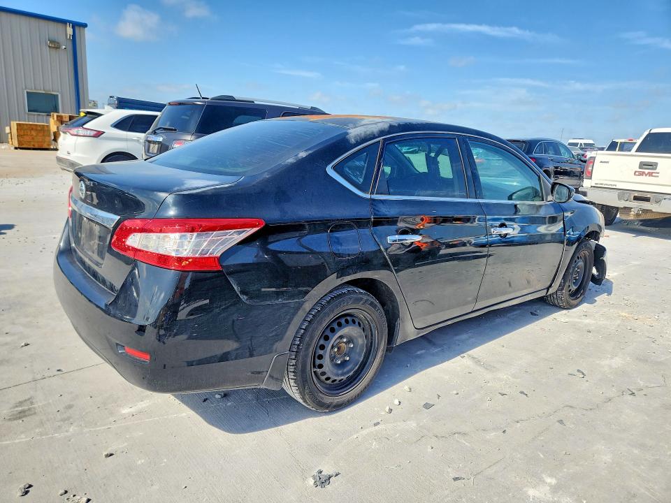 2015 Nissan Sentra მანქანა იყიდება აუქციონზე, vin: 3N1AB7AP7FY379583, აუქციონის ნომერი: 57833566