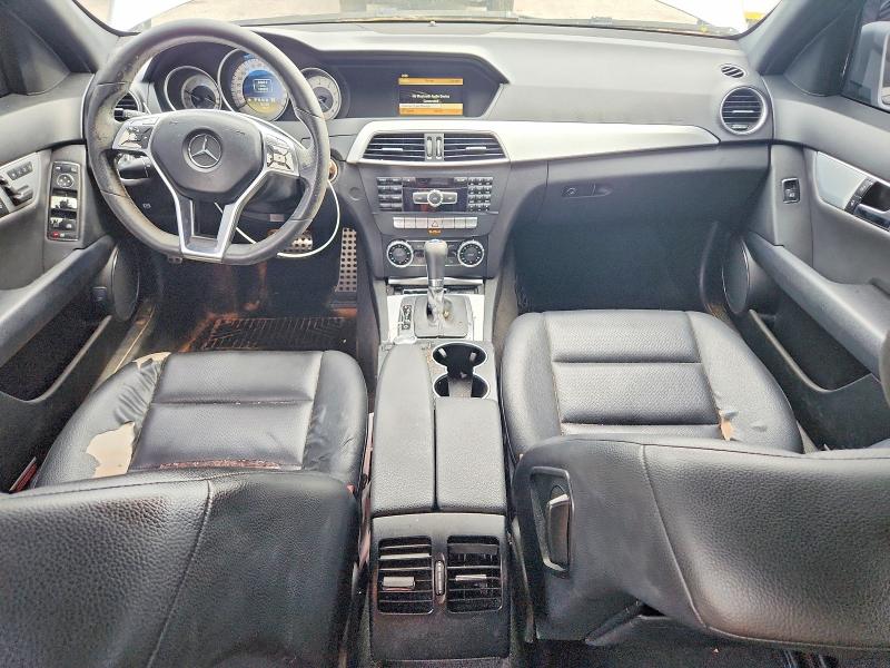 55616656 :رقم المزاد ، WDDGF4HB9CA679930 vin ، 2012 Mercedes-benz C مزاد بيع