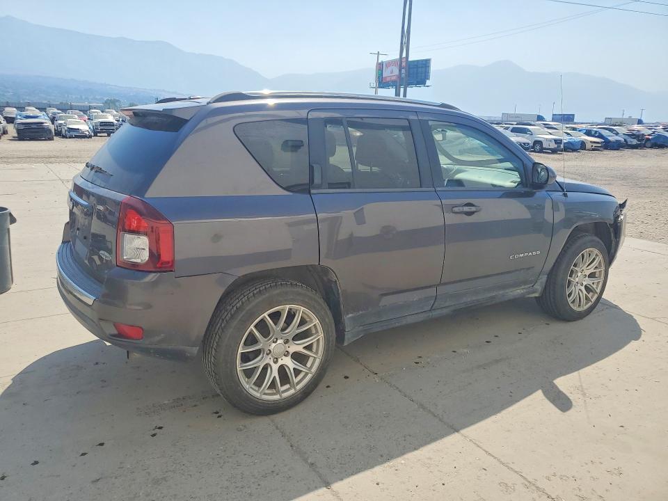 58305656 :رقم المزاد ، 1C4NJDEB2FD427332 vin ، 2015 Jeep Compass مزاد بيع