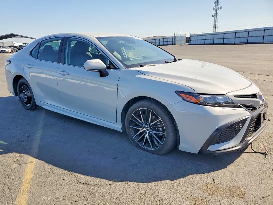 2023 Toyota Camry მანქანა იყიდება აუქციონზე, vin: 4T1G11AK8PU111136, აუქციონის ნომერი: 57578186