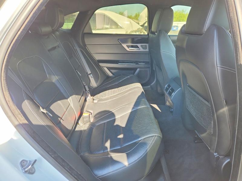 57625656 :رقم المزاد ، SAJBF4BV5GCY16283 vin ، 2016 Jaguar Xf مزاد بيع