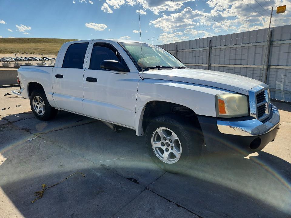 2005 Dodge Dakota მანქანა იყიდება აუქციონზე, vin: 1D7HE48N55S329502, აუქციონის ნომერი: 57866146