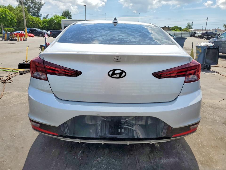 57358686 :رقم المزاد ، 5NPD84LF6KH466930 vin ، 2019 Hyundai Elantra مزاد بيع