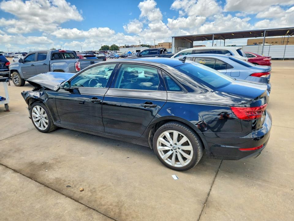 2017 Audi A4 მანქანა იყიდება აუქციონზე, vin: WAUANAF48HN007182, აუქციონის ნომერი: 55873486