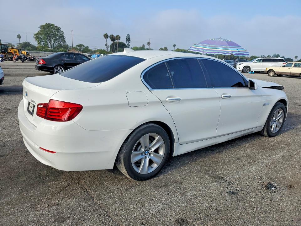 55928126 :رقم المزاد ، WBAXG5C54DDY35996 vin ، 2013 Bmw 528 مزاد بيع