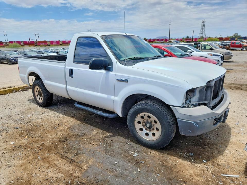2005 Ford F250 მანქანა იყიდება აუქციონზე, vin: 1FTNF20515EC58985, აუქციონის ნომერი: 57049736