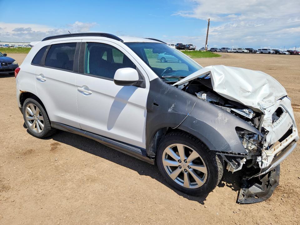 57593306 :رقم المزاد ، 4A4AJ4AU3FE602132 vin ، 2015 Mitsubishi Rvr مزاد بيع