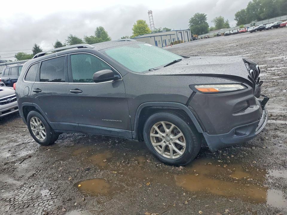 58597086 :رقم المزاد ، 1C4PJMCB3HW564735 vin ، 2017 Jeep Cherokee مزاد بيع